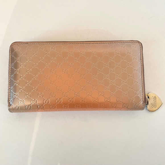 GUCCI Microguccisima Enamel Leather Long Wallet Pink
